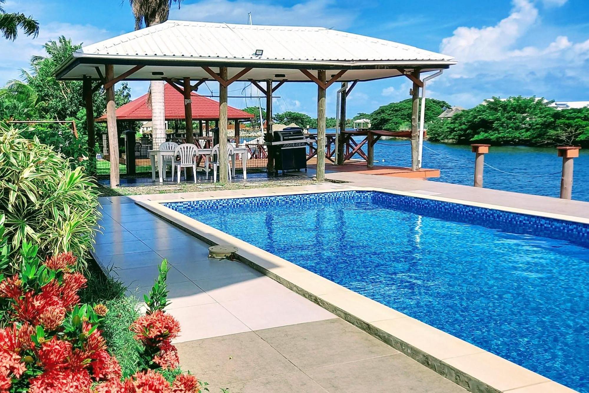 Waterfront Sunset Apartment Nadi Buitenkant foto